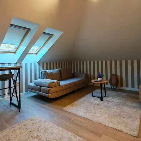 Kondor Διαμέρισμα *