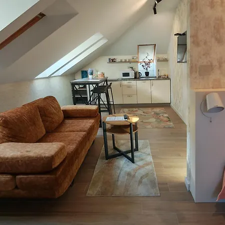 Kondor Διαμέρισμα *